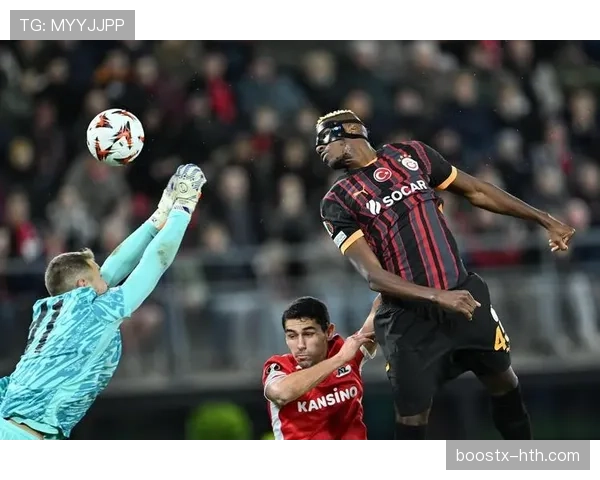 范加尔战术革新引领球队强势回归,出色表现备受关注 范加尔战术革新引领球队强势回归,出色表现备受关注