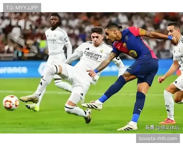 巴萨与皇马实力再升级,西甲豪门对决引发新一轮热议 巴萨与皇马实力再升级,西甲豪门对决引发新一轮热议