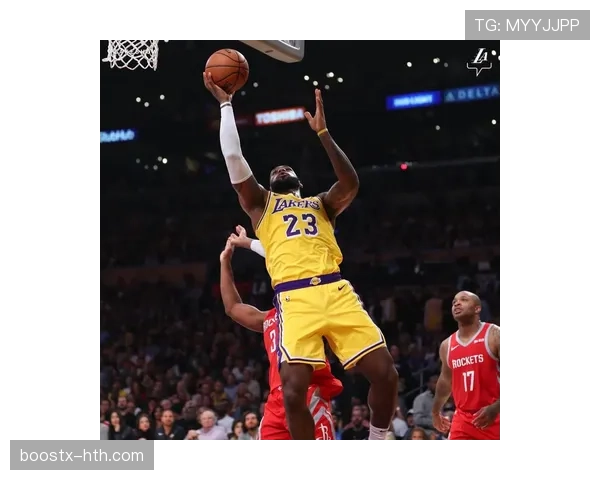 詹姆斯强势回暖率队逆转取胜，状态回勇点燃球迷期待