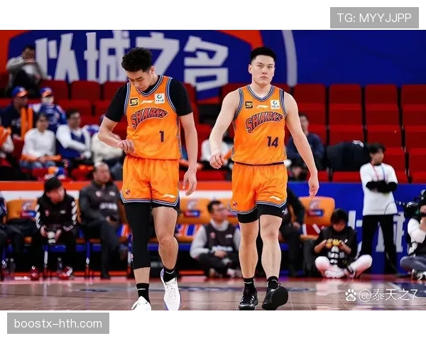 教练策略再显奇效，战术调整助球队强势逆转比赛