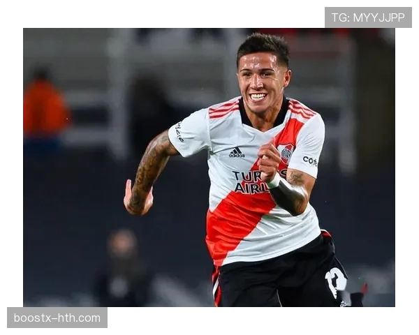 恩佐 vs 楚阿梅尼:现代后腰角色的理解差异与战术适配性分析 恩佐 vs 楚阿梅尼:现代后腰角色的理解差异与战术适配性分析